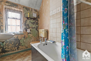 Photo 8- click for photo gallery